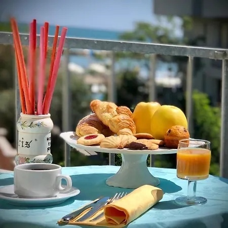 Room In Bb - Hotel Villa Alexandra 30M From The Sea Pensionat San Mauro Mare