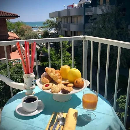 Pensionat Room In Bb - Hotel Villa Alexandra 30M From The Sea