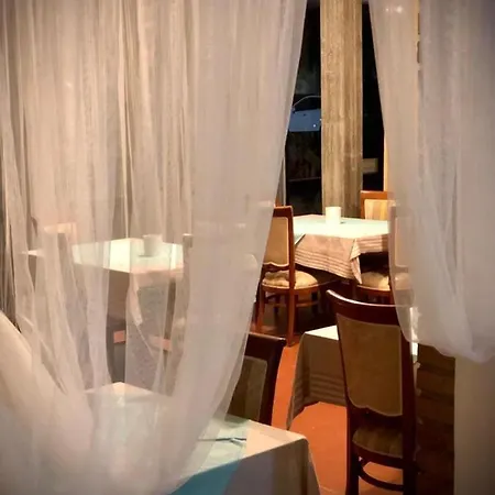 Room In Bb - Hotel Villa Alexandra 30M From The Sea * San Mauro Mare